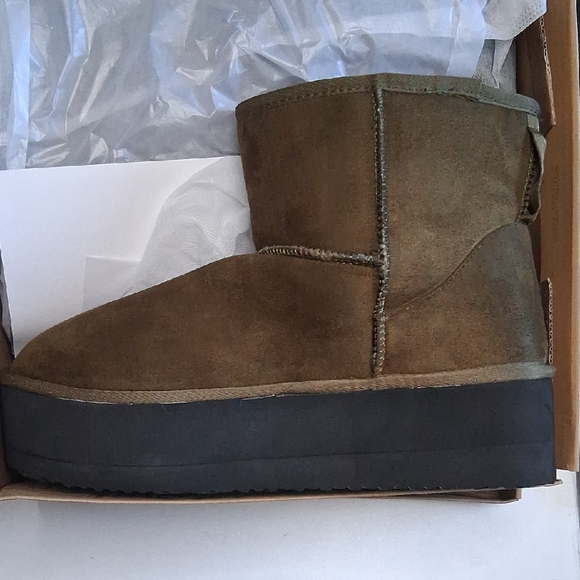 Cape Robbin Shoes - Cape Robbin Olive Ankle Booties